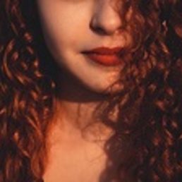 Анна Михайлова