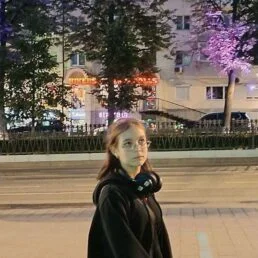 Алёна Хомутинина